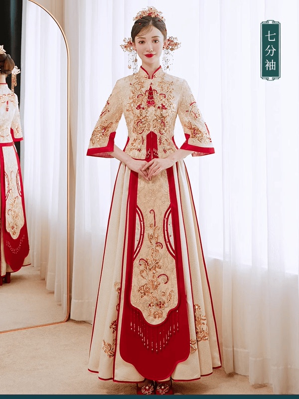 Xiuhe Clothing 2026 New Style Chinese Bridal Dress Champagne Gold Wedding Toast Dress Wedding Gown Dragon and Phoenix Gown for the Bride's Departure Ceremony