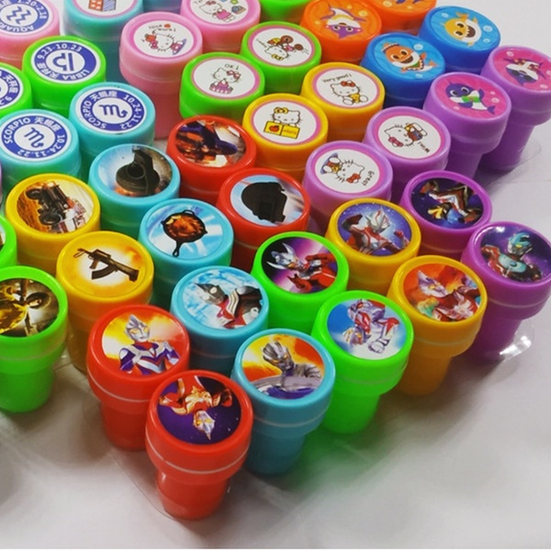 Ultraman Children's Praise Stamp Kindergarten Cartoon Toy Stamp Hero Cute Princess Comment Mark 10 pieces