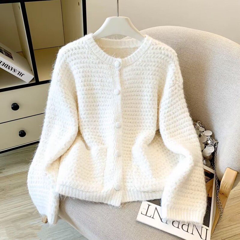 Korean-Style Gentle White Thick-Knit Cardigan Sweater for Women, New Autumn and Winter Model, Unique and Very Attractive, Versatile Knitwear Jacket