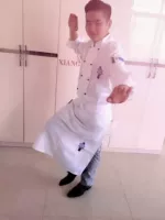 Белый лонгслив