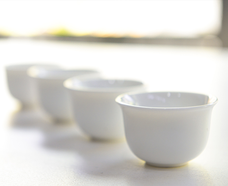 Jingdezhen ceramic of ancient wine cup of household of Chinese style of high level creative appearance liquor cup personal special goblet