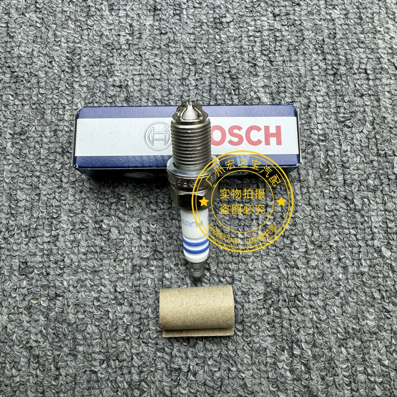 Suitable for BMWM62 M52 M54 N62 E46 E60 E38 E66 E83 E53 E85 spark plug