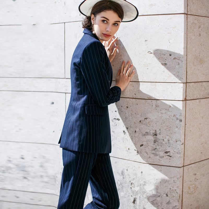 Tailleur femme - Ref 3244835 Image 5