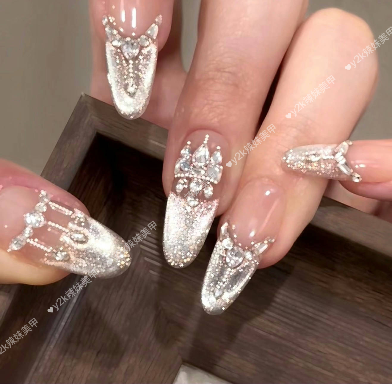 Nail stickers for manicure, cat's eye, light luxury style, diamond encrusted, high-quality style