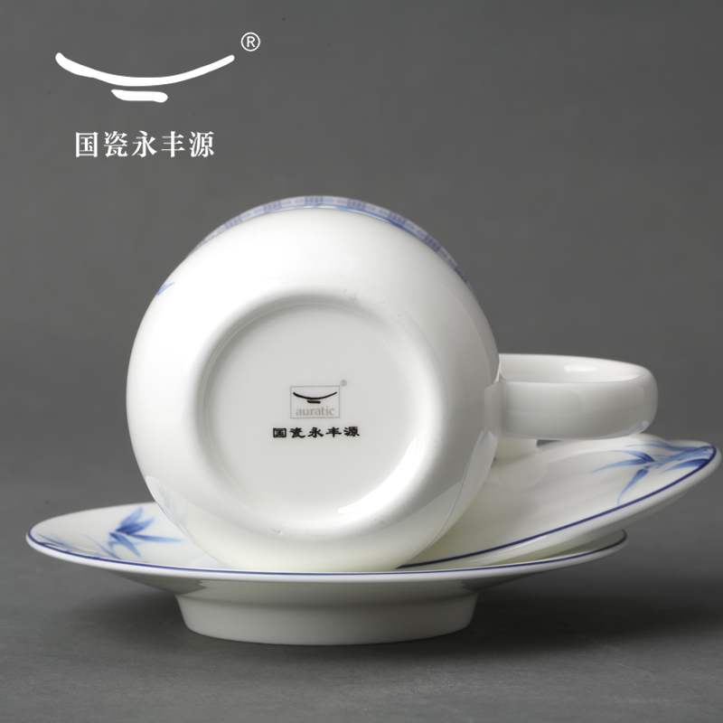 The porcelain yongfeng source name plum tea cups cover cup saucer single cup tea set office cup The meeting room