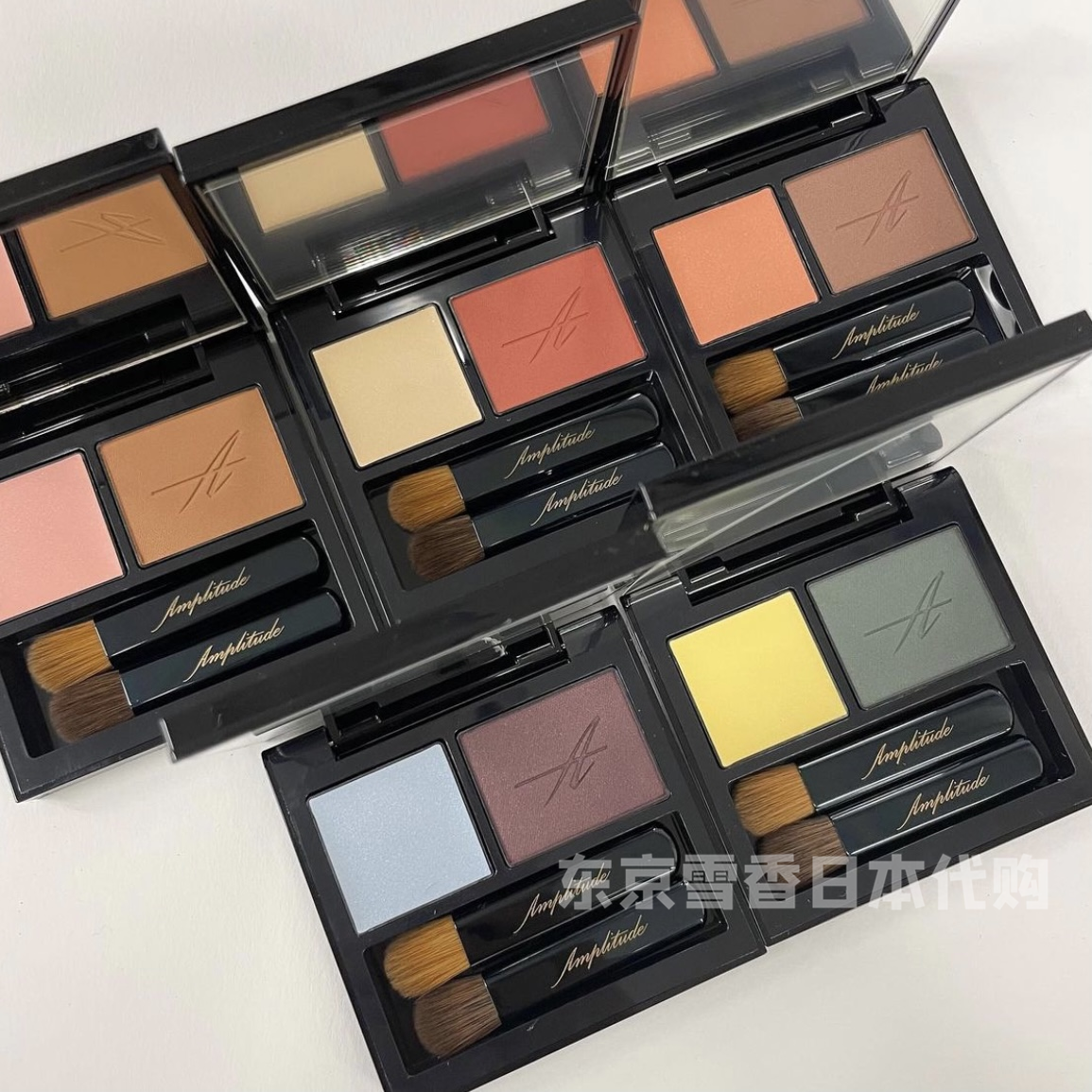 Japan direct mail Amplitude new product superimposed cream eye shadow cream two-color eye shadow plate