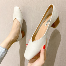  Tide brand square head medium thick heel shoes womens 2021 autumn new soft leather all-match work shoes simple leather grandma shoes