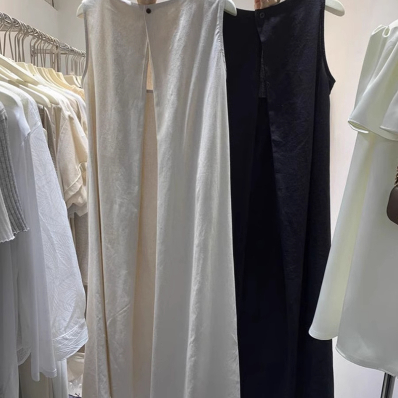 Extra Large Size 150kg Sleeveless Hollow Out Dress for Women, Summer Elegant Design, Mid-Length Loose Tank Dress