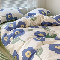 Увлекательная кожа с голубым ходом.