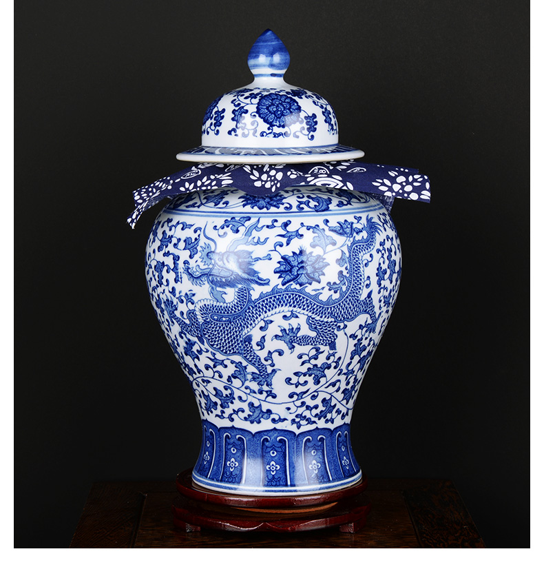 Blue and white porcelain of jingdezhen ceramics pu 'er tea jar of antique Chinese traditional medicine a large jar with cover sealing general furnishing articles