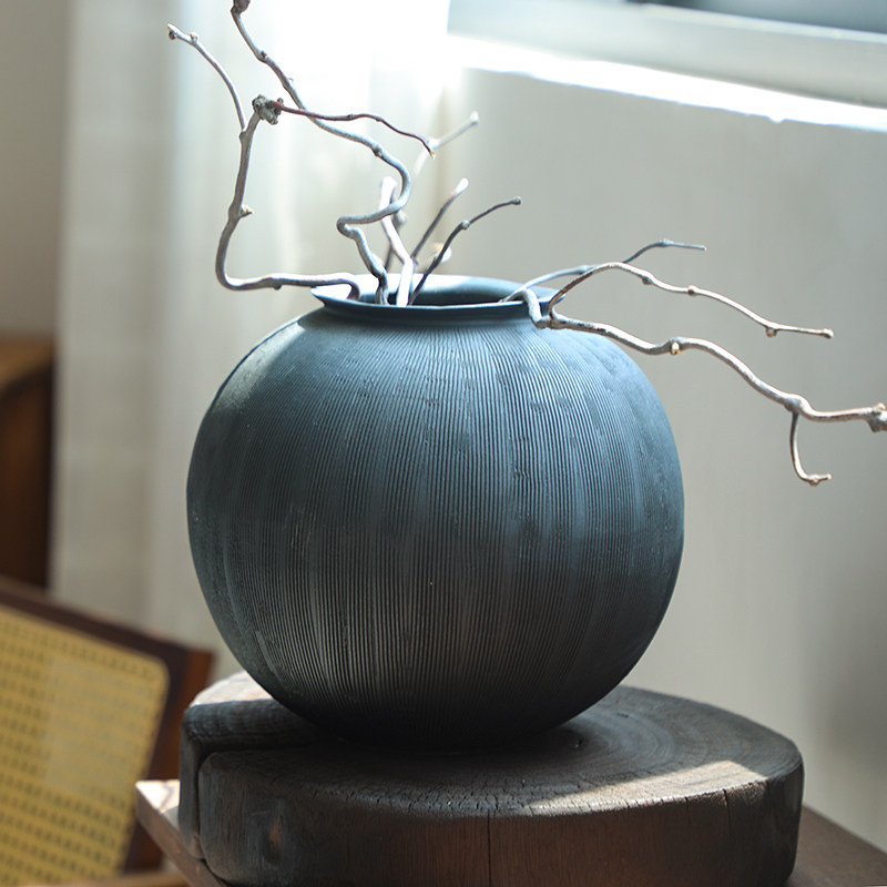 日式侘寂风意式极简拉丝黑陶罐中古花瓶花器摆件干花鲜花器皿民宿-淘宝网