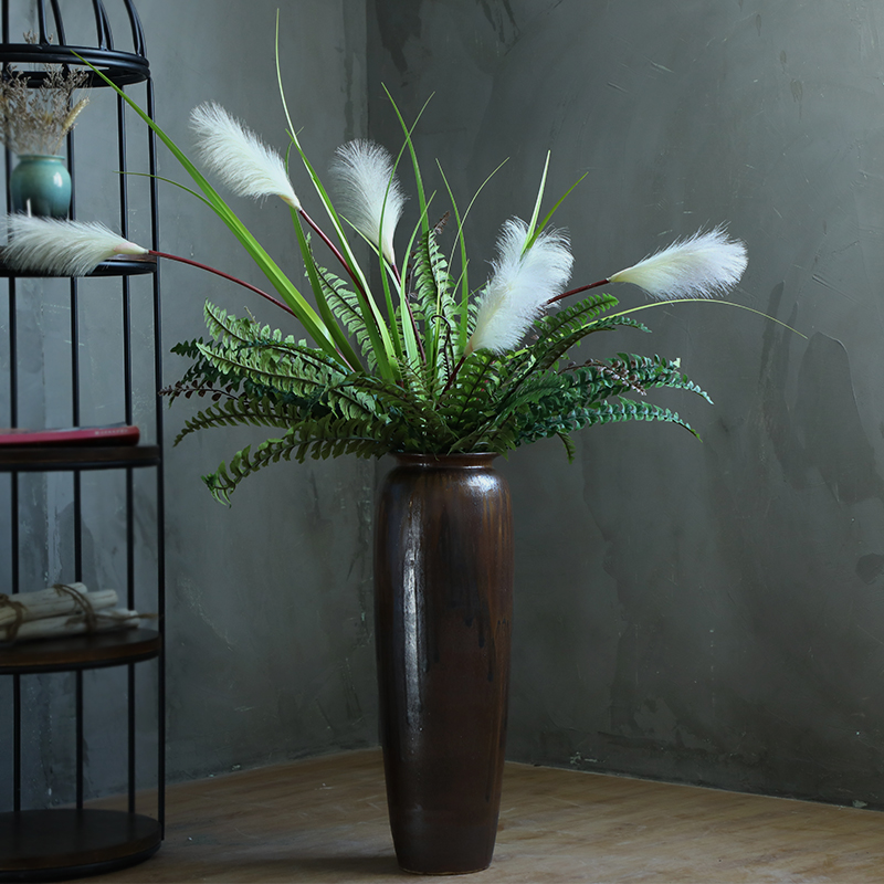 Ceramic vase landing restoring ancient ways continental contracted sitting room porch hotel dry flower arranging flowers large soft adornment is placed