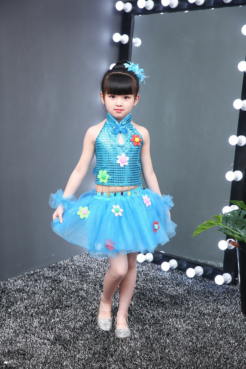 61 nam mẫu giáo thời trang Catwalk trẻ em Green Day 61 Performance trang phục trang phục khiêu vũ.