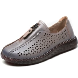 Летние туфли для матери, обувь, сандалии для кожаной обуви, 2023 года, из натуральной кожи, мягкая подошва, для среднего возраста