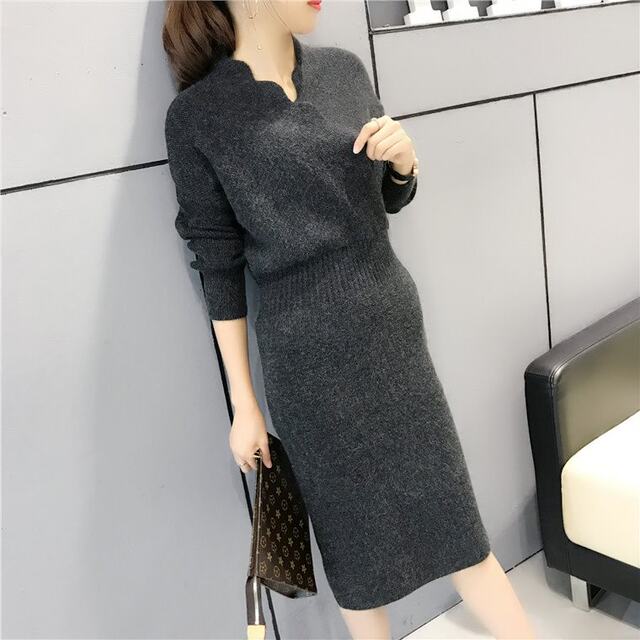 Sweater dress 2023 spring and autumn new Korean style mid-length sweater slit hip-covering slim bottoming shirt for women