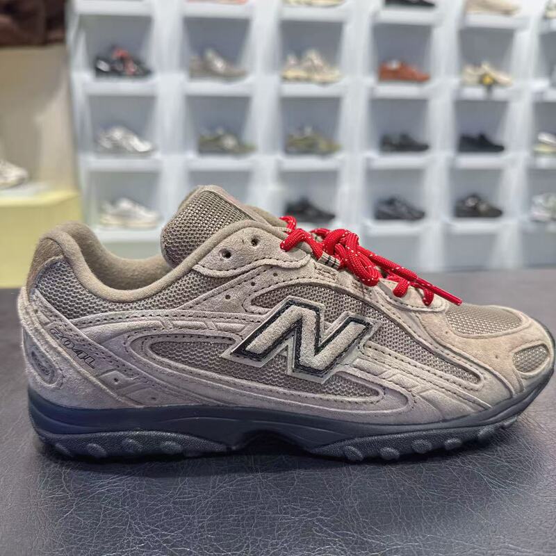 New Balance Unisex Retro Casual Shoes U204L3K9