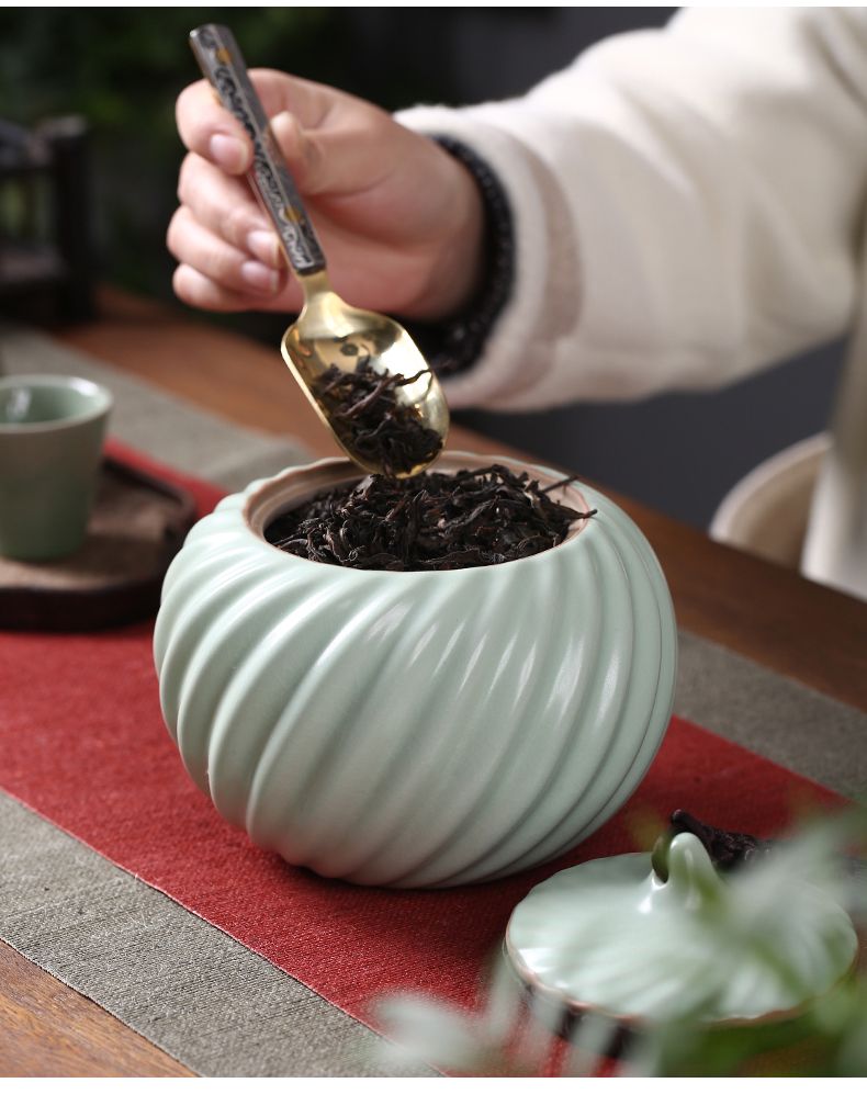 Chang your up crown caddy fixings large seal pot creative ceramic jar tieguanyin storage tanks puer tea pot