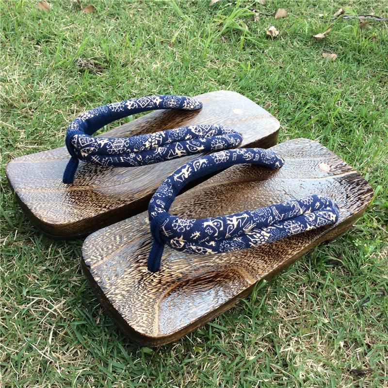 Jade Chip Trendy Men's Clogs with Acupressure Stone Massage, Couple's Men's and Women's Sandals, Flip-Flops, Japanese Wooden Slippers, Non-Slip, Free Shipping