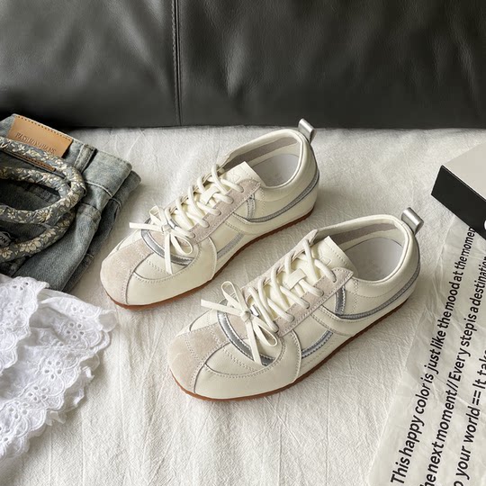 Hot style ballet style silver moral training shoes for women 2025 new inner heightening fashion casual shoes Mary Jane shoes single shoes