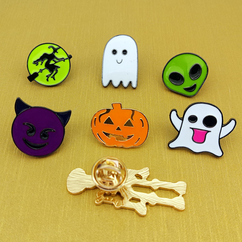 New Halloween Funny Series Cartoon Badge Ghost Skeleton Skeleton Pumpkin Head Witch Drop Oil Trâm ghim cài áo sơ mi nam