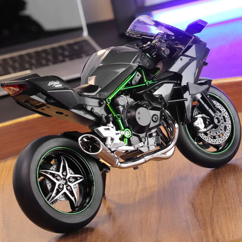 Kawasaki, мотоцикл, металлическая реалистичная модель автомобиля, игрушечная машина, минифигурка, подарок на день рождения