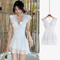 Swimsuit womens summer white V-neck one-piece 2021 new fairy spirit thin belly small chest conservative seaside swimsuit