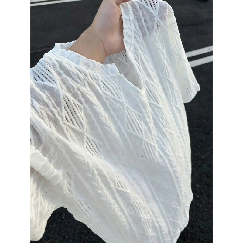 White Textured V-Neck T-Shirt for Men, Summer Lightweight Breathable Hollow Knit Short-Sleeve Cool-Feeling Cleanfit Half-Sleeve