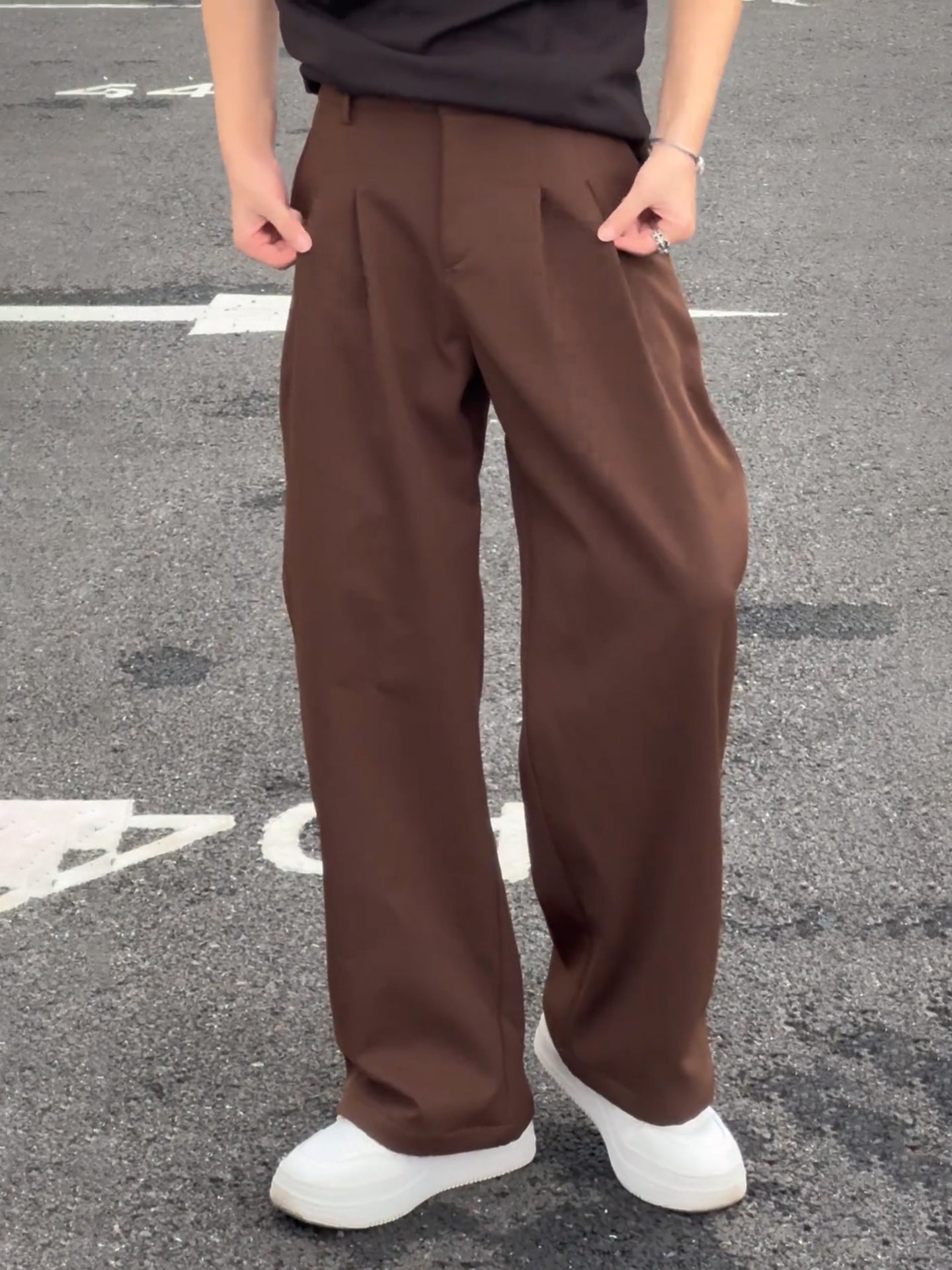Brown Pleated Wide-Leg Fleece-Lined Dress Pants for Men, Autumn and Winter, Melard Style, Cool and Stylish Pants with Drape, Straight-Leg Casual Pants