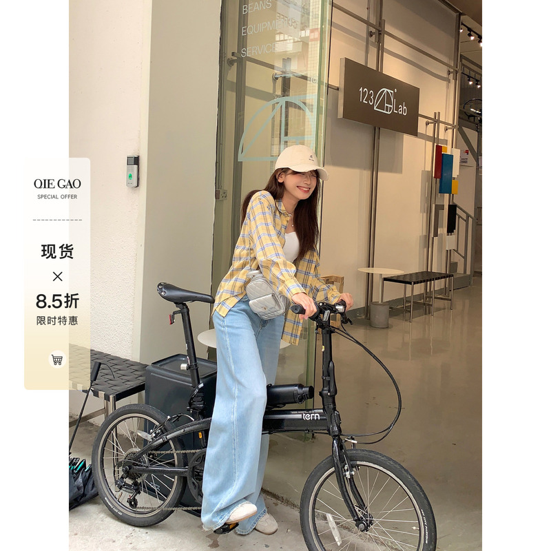 Cut Cake LAOSHU 【Ocean Wave】Petite Women's Summer Fashionable Designer Jeans with Thin Rhinestone Strips on the Side Cut Cake LAOSHU 【Ocean Wave】Petite Women's Summer Fashionable Designer Jeans with Thin Rhinestone Strips on the Side