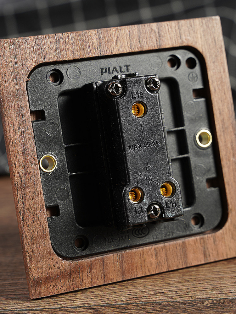 Pialt [Knurled Lever] Solid Wood Switch Brass Socket Black Walnut Vintage Homestay Wood Grain Single Switch
