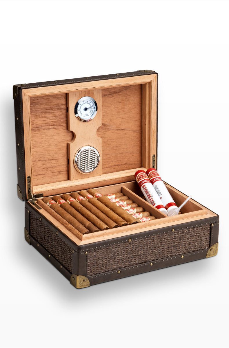 CH-3088 Cigar Box_16.jpg