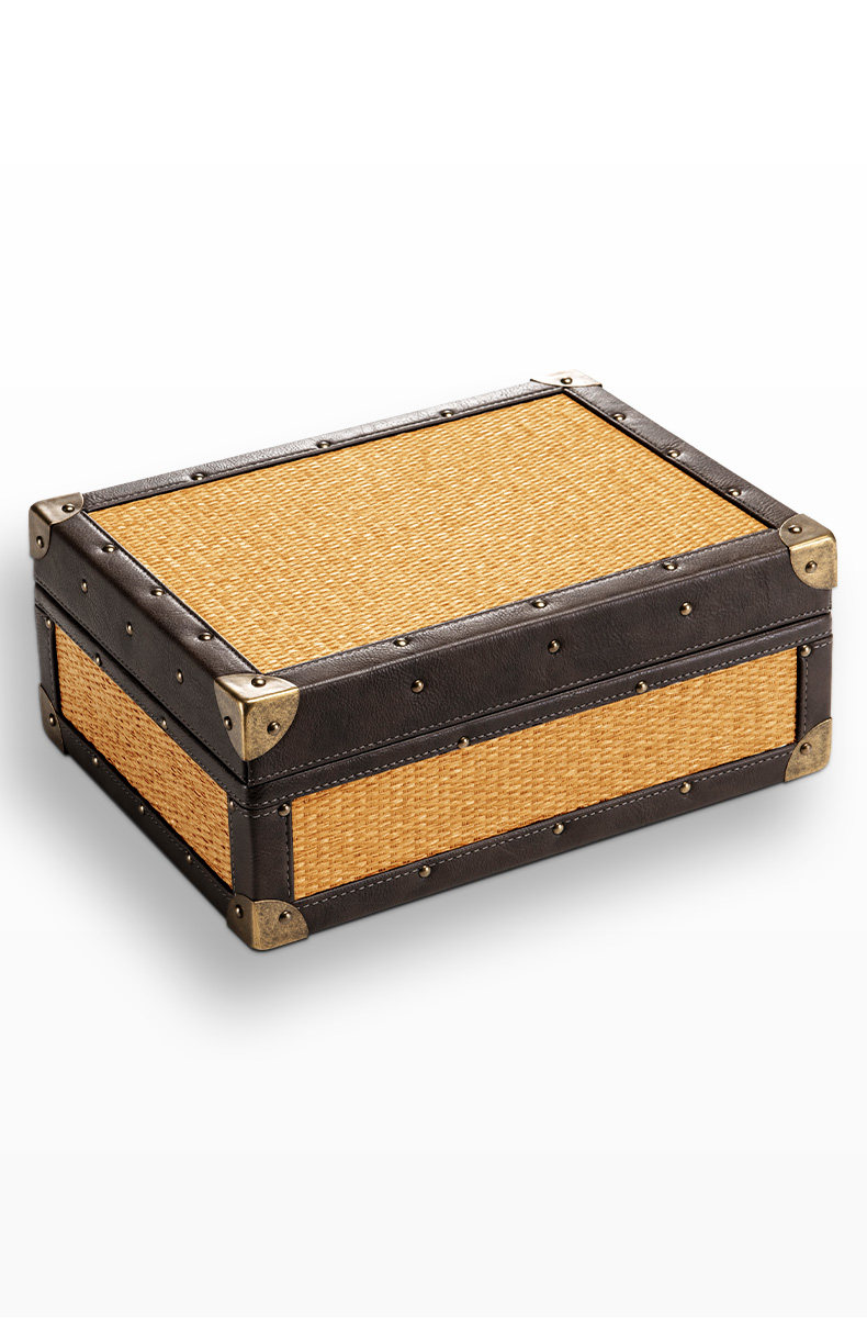 CH-3088 Cigar Box_14.jpg