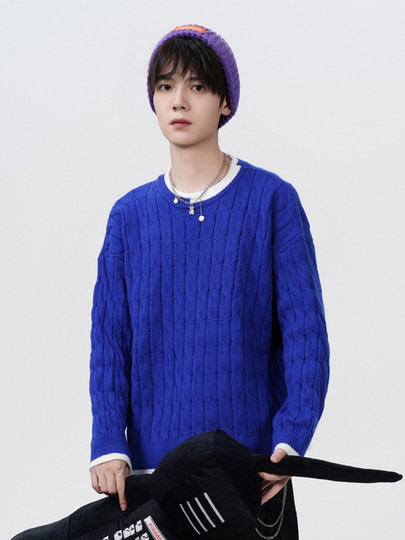 Cable pattern round neck sweater men's autumn and winter 2025 new high-end loose contrast color plus velvet pullover sweater
