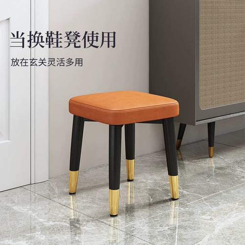 Маленький табурет для детей домохозяйства может сложить легкую роскошную скамейку столового стола круглого табурета творческий квадратный табурет, чтобы сменить обувь маленький диван табуреток