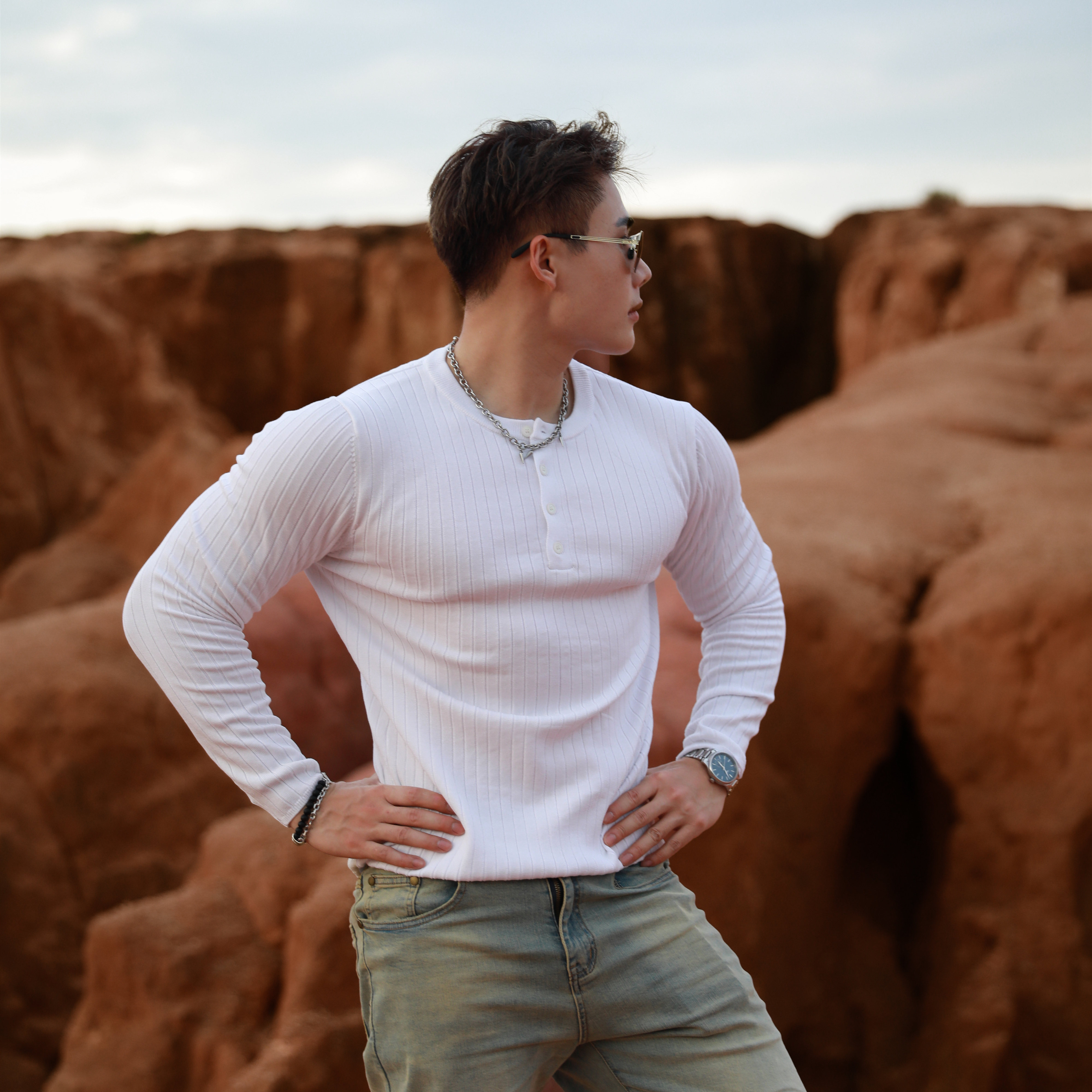 BEESTRONG STRONG SHOONG SHOONG LIFE MONED SHOONG SHOONG MODY SHOONG SHOONG SHOONG SHOONG SHOONG SHOOD MAN THE SHOOD