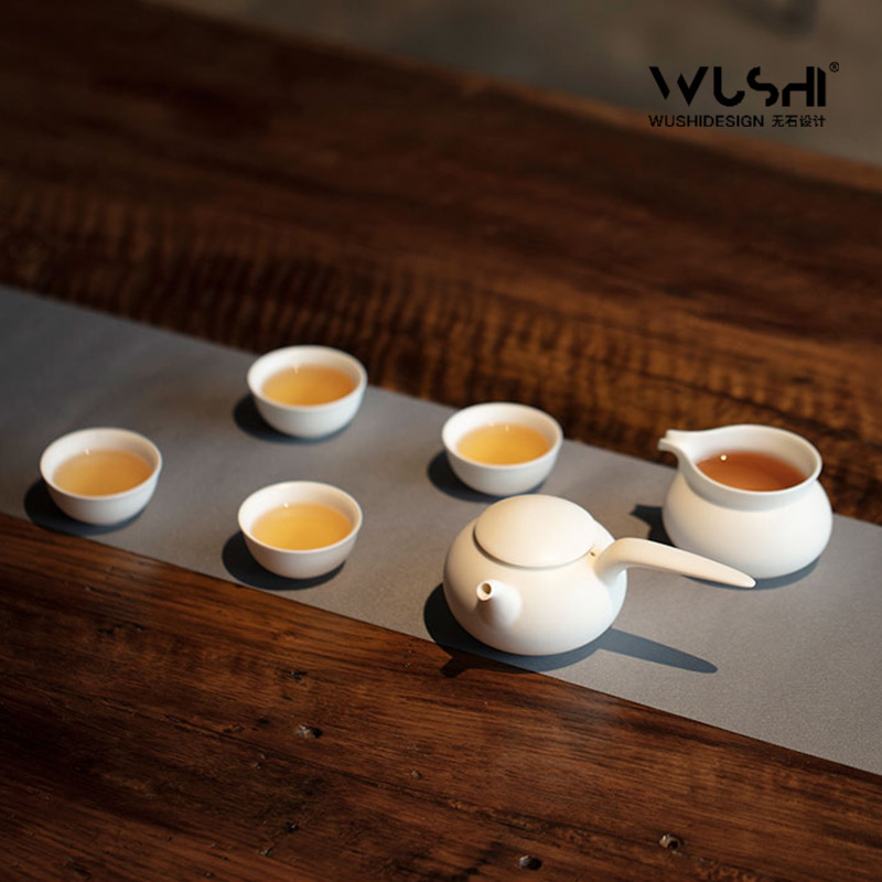 Jingdezhen Kung Fu Tea Set for Home and Office, Small and Simple Ceramic Teapot and Teacup Gift Box Set Jingdezhen Kung Fu Tea Set for Home and Office, Small and Simple Ceramic Teapot and Teacup Gift Box Set