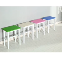 Бело-зеленый и синий порошок четырехцветный стул (2 замечания стартового цвета)