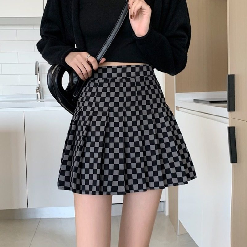 Large size ultra-fiery plexulated skirt Chessboard Plaid half-body dress Women design sensation Little crowdsourced mm sweet and spicy high waist a character slim fit