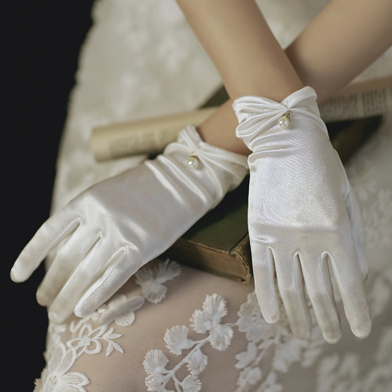 Jewelry Store Luxury Goods Sales Counter Jewelry Display Gloves White Etiquette Gloves for Socialites and Brides for Photoshoots Black