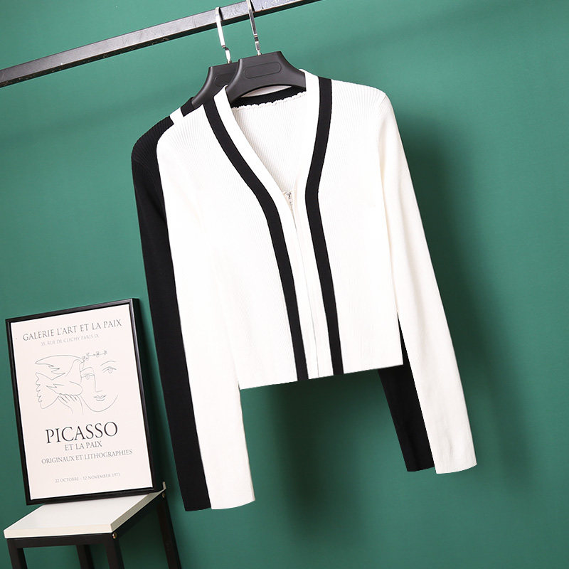 Black and white contrast color V-neck zipper short knitted sweater cardigan top women's spring and autumn bottoming shirt slim fit long-sleeved T-shirt