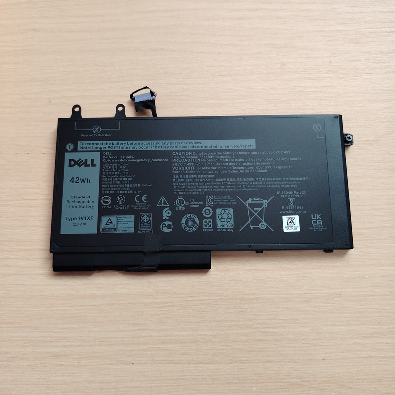 Dell Dell Latitude 5400 5401 5500 5501 Laptop Battery Original Model 1V1Xf