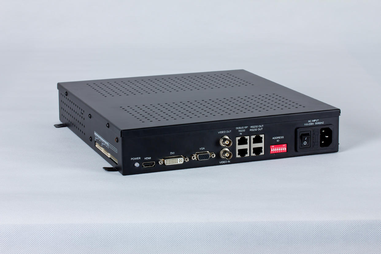 New liquid crystal image splicing processor FLW-717C all universal point screen box controller