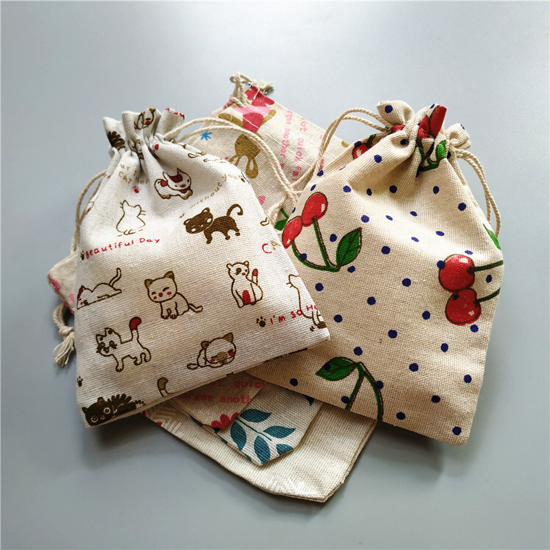 The handkerbag is matched with the shop handkerg to film not only to sell.