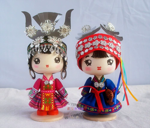 Xiaoqing craft 23см Гуйчжоу Гуанси Национальная Костюм Кукла Miao Tuzu Guizhou.