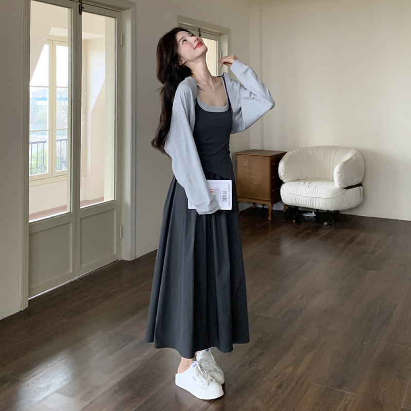 Gray Suspender Skirt and Cardigan Dress Set for Women, Spring and Autumn Two-Piece Set, High-End Waist-Cinching Elegant Long Skirt