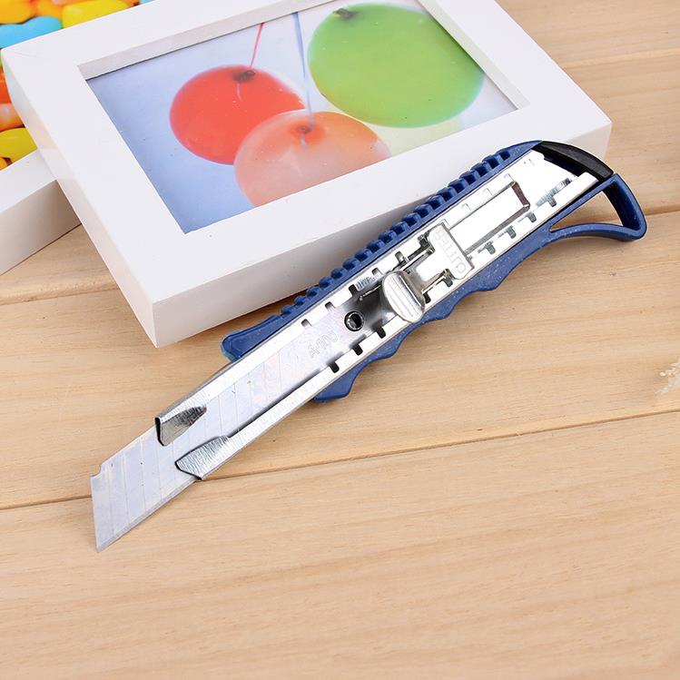 Large Number Iron Beauty Workers Knife Plastic Handle Cut Paper Knife Cutting Paper Knife Wallpaper Knife Hand Knife Cut Paper Knife Office Stationery Hot Pin