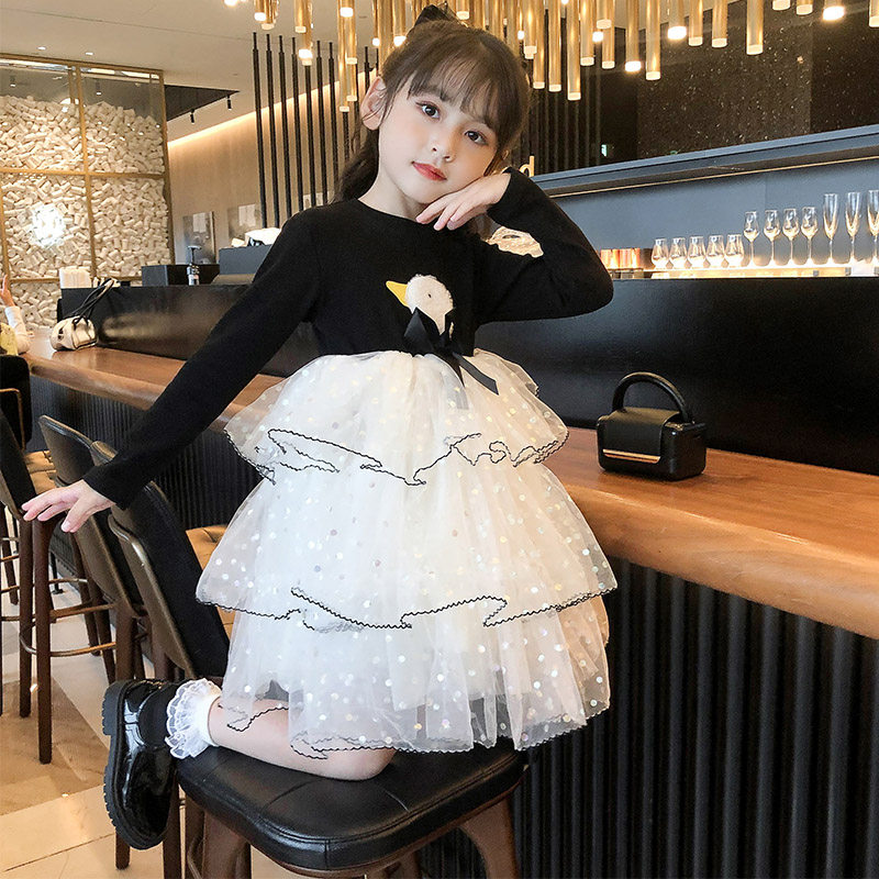 Girls dress autumn 2022 new Korean style long-sleeved mesh skirt autumn dress fluffy foreign style baby princess dress tide