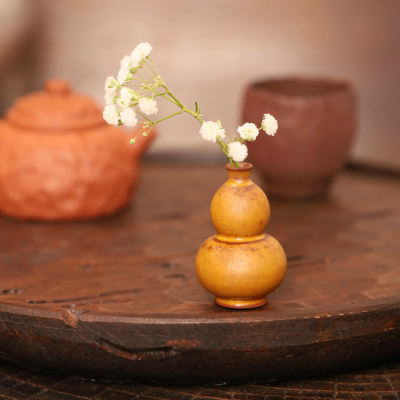 Jingdezhen handmade ceramic small flower machine Mini ceramic small flower bottle ceramic small pendulum piece decorative gourd dry flower florator-Taobao