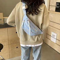 Синяя длинная веревка