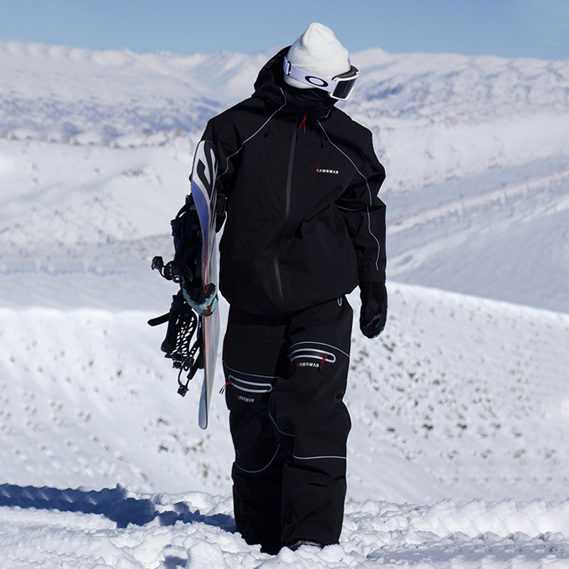 26 New Ski Suits for Men and Women, Professional 3L Outdoor Equipment, Windproof and Waterproof Winter Hard Shell Snow Suit Set